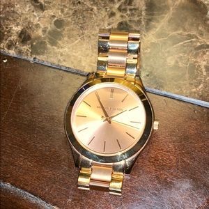 Micheal kors rose gold watch